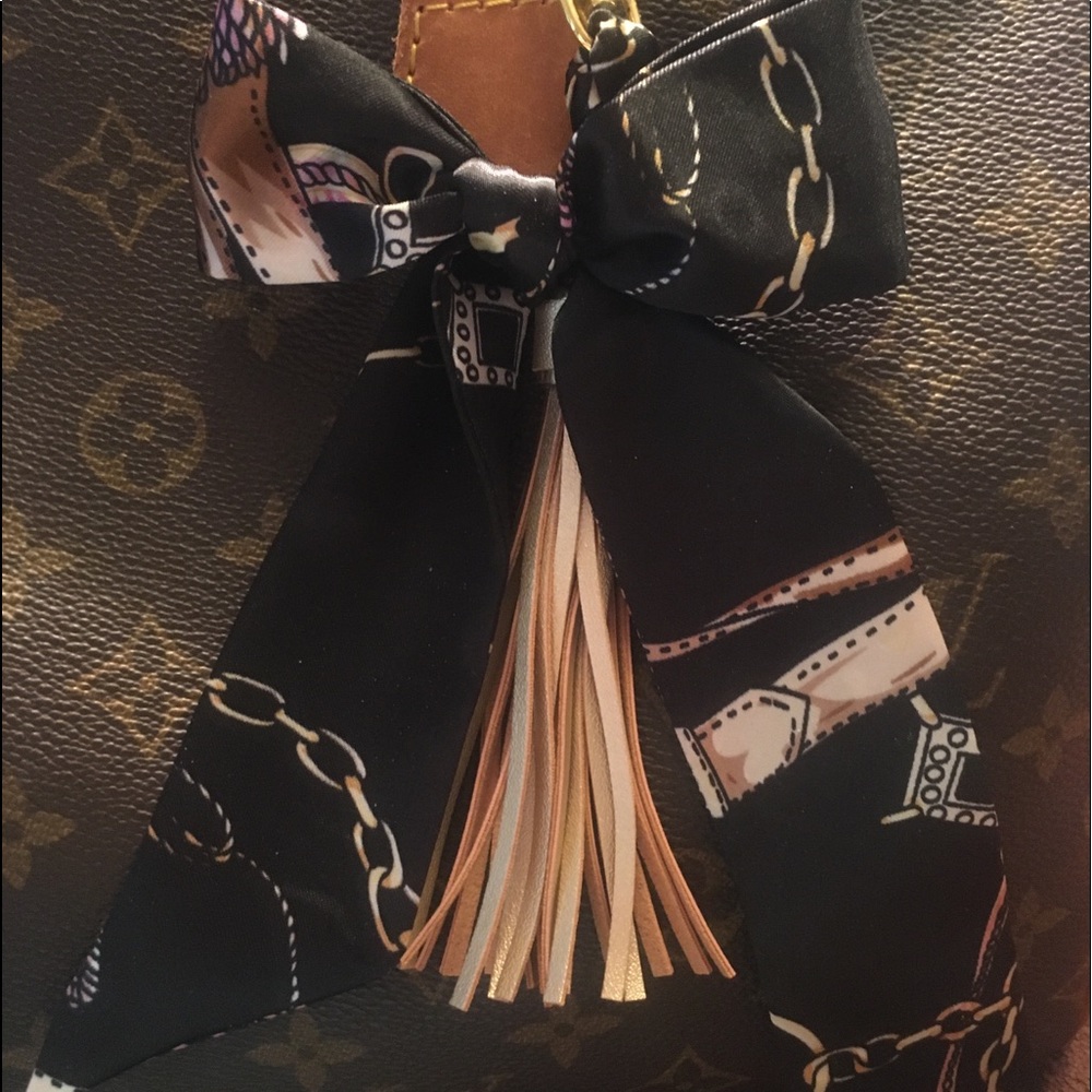 Purse scarf braided tassel bag charm clip keychain - Picture 2 of 4